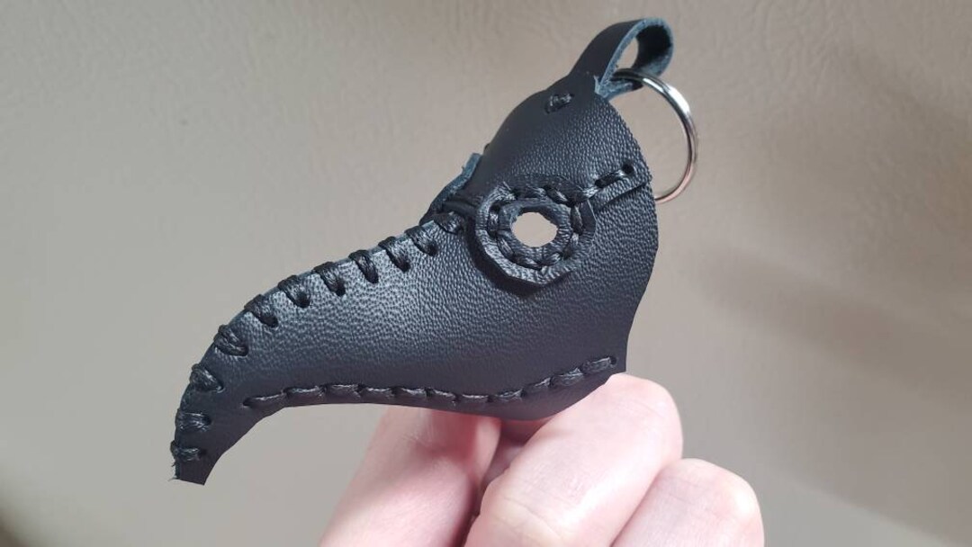 Plague Doctor Keychain Tiny Doctor Plague Mask Keychain - Etsy