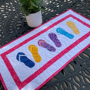 Flip Flop Hop Table Runner - PDF - Digital Pattern