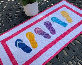 Flip Flop Hop Table Runner - PDF - Digital Pattern
