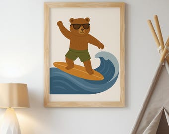 Arte de pared imprimible de oso surfista / Decoración infantil de animales de playa / Descarga digital para habitación infantil de verano / Póster de oso genial en tabla de surf