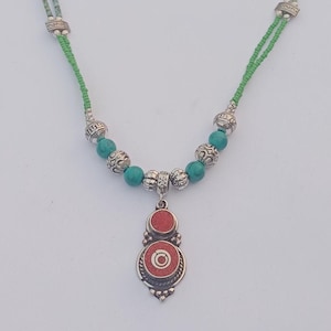 Collar de turquesa y coral rojo, collar de plata tibetana, joyería hecha a mano, collar bohemio nepalí, collar de diseño antiguo, regalo para ella