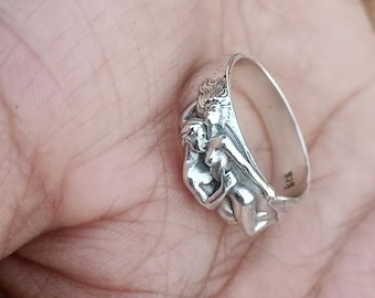 Sterling Silver Hugging Lovers Ring, Handmade Romantic Embrace Band Mothers Day Gift
