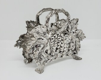 Napkin Holders /& SP Card Holders Divine Dining Set of Four Vintage Silver Plate Grape Vine Place Card Holders and Napkin Rings