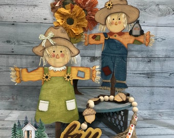Hand-Painted Scarecrow Shelf Sitter – Rustic Autumn Decor