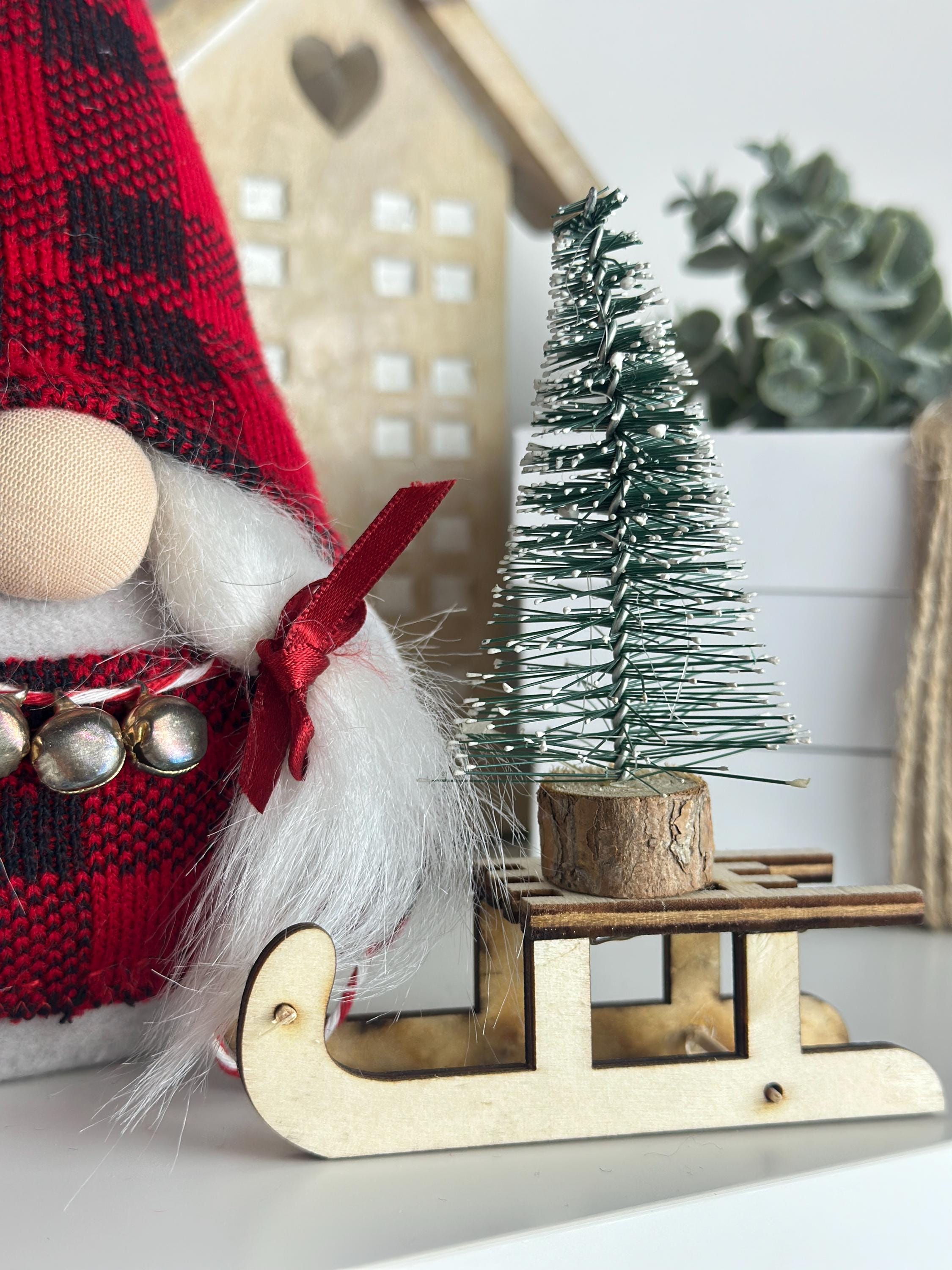 Gnomo Di Natale Con Slitta – Decorazione Natalizia In Peluche, 30 Cm, Rosso, Portafortuna Per Casa E Cucina