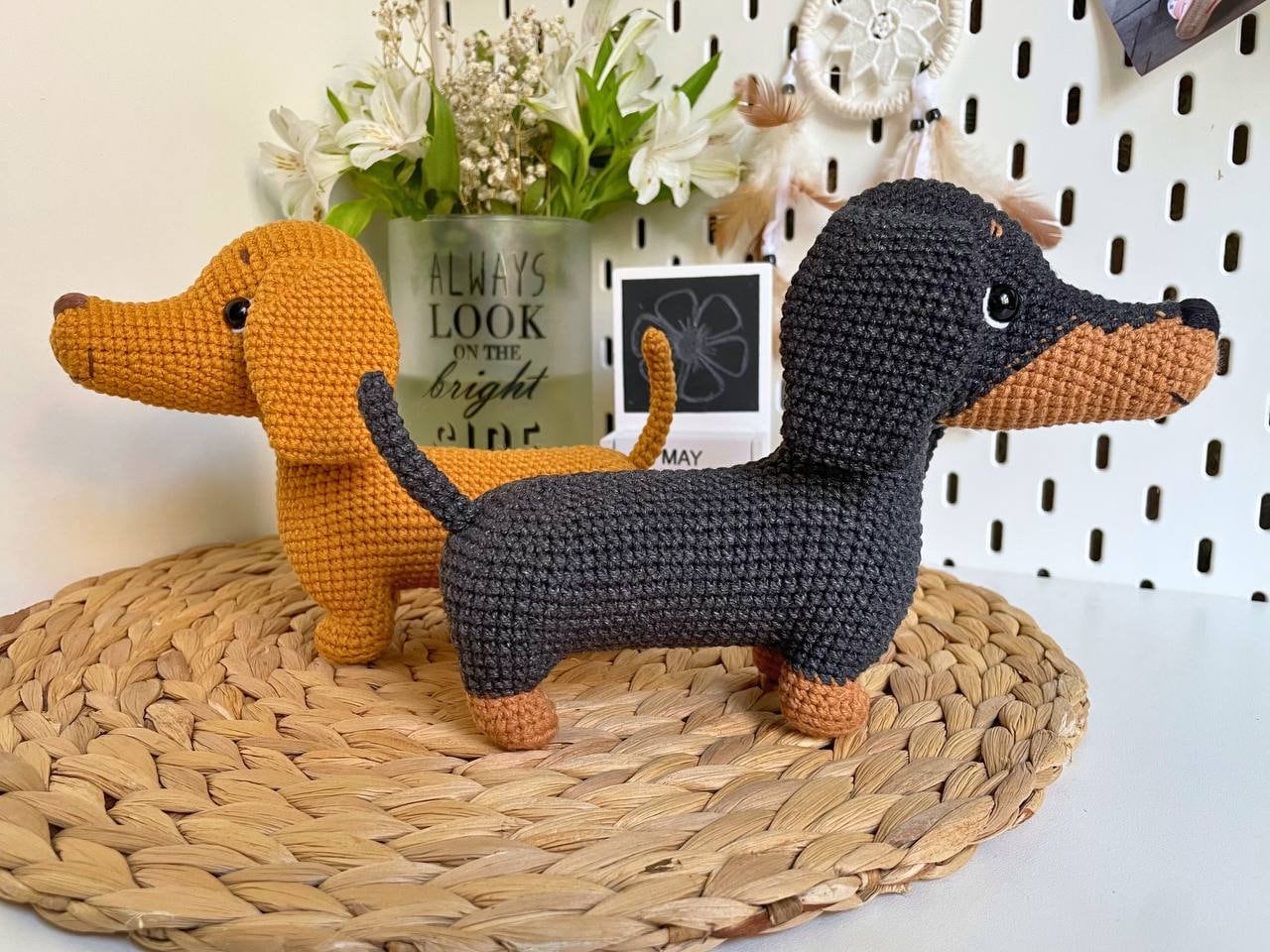 Peluche Realista De Perro Salchicha (dachshund) - Terapia Emocional, Antistrés, 17x15x10 Cm, De Terciopelo Suave