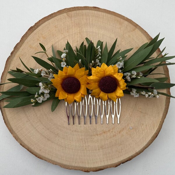 Dried Flower Hair Comb / Bridal Bridesmaid Hairpiece / Eucalyptus Foliage and Sunflowers / Wedding Floral Hair Accessory