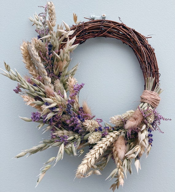 Small dried flower door wreath / Home decor / Wall decoration / Front door decor / Dried lavender wreath