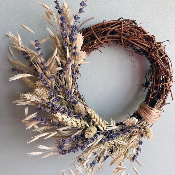 Small dried flower lavender door wreath / Mother’s Day gift /  Flower decor