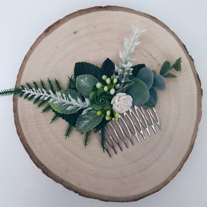 Flower hair comb / bridesmaid bridal hair comb / Wedding floral hair piece
