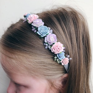 Blumenmädchen Stirnband, Pastell Stirnband, Blumen Haarband, Brautjungfer Stirnband