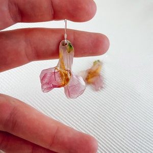 Real Snapdragon Bloom Earrings • Resin flower necklace • Terrarium Jewelry • Real flower • Dried pressed flower