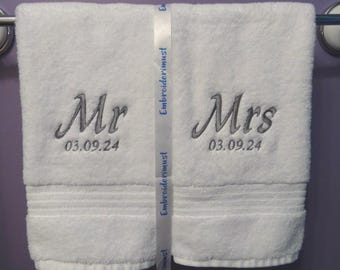 Embroidered Mr & Mrs Hand Towel Set, Custom Wedding Date Gift