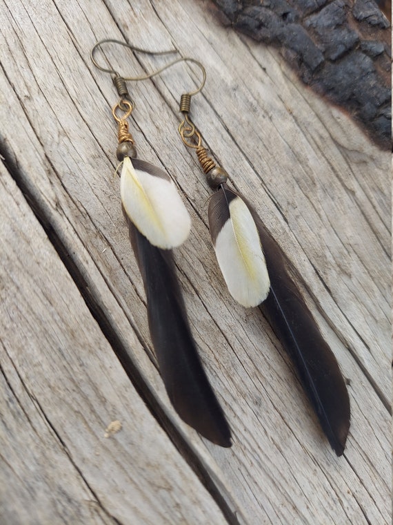 Native American style eagle feather earrings Touches The Sun