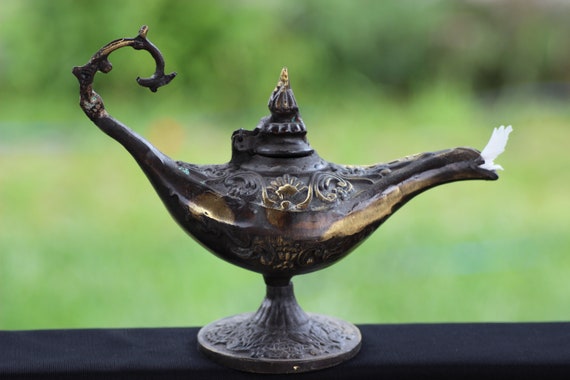 Aladdin's Magic Lamp,brass Oil Lamp, Handmade Brass Casting, , Decorative  Object, Ornament, Vintage Lamp, Home Decoration, Office Decoration 