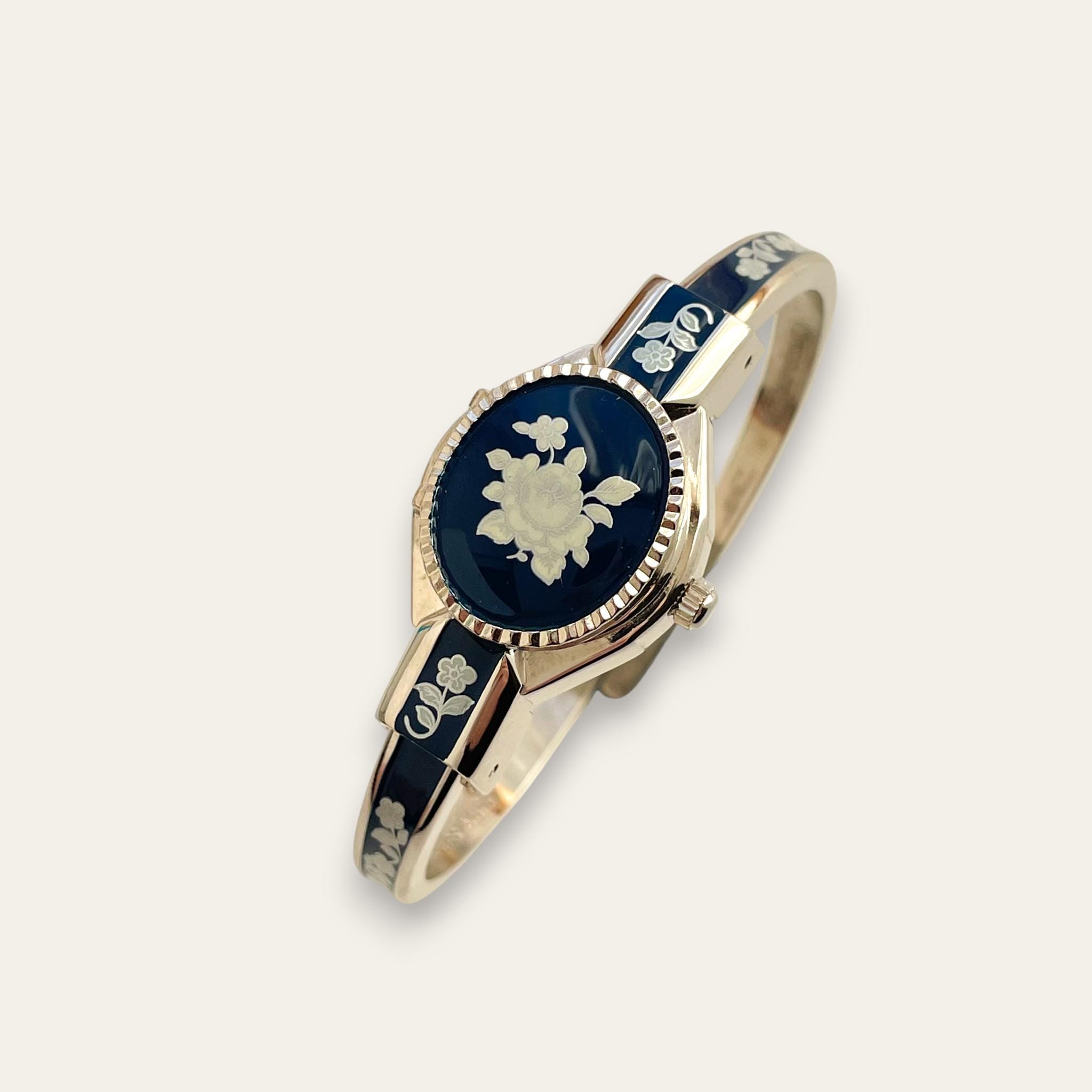 Vintage 2001 André Mouche Quartz Peek-a-boo Watch - Silver-tone