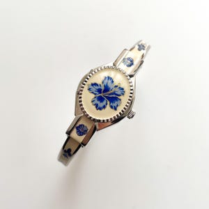 André Mouche ネイビー 花柄 時計 ANDRE MOUCHE アンドレムッシュ 時計 花 青 ブルー - メルカリ
