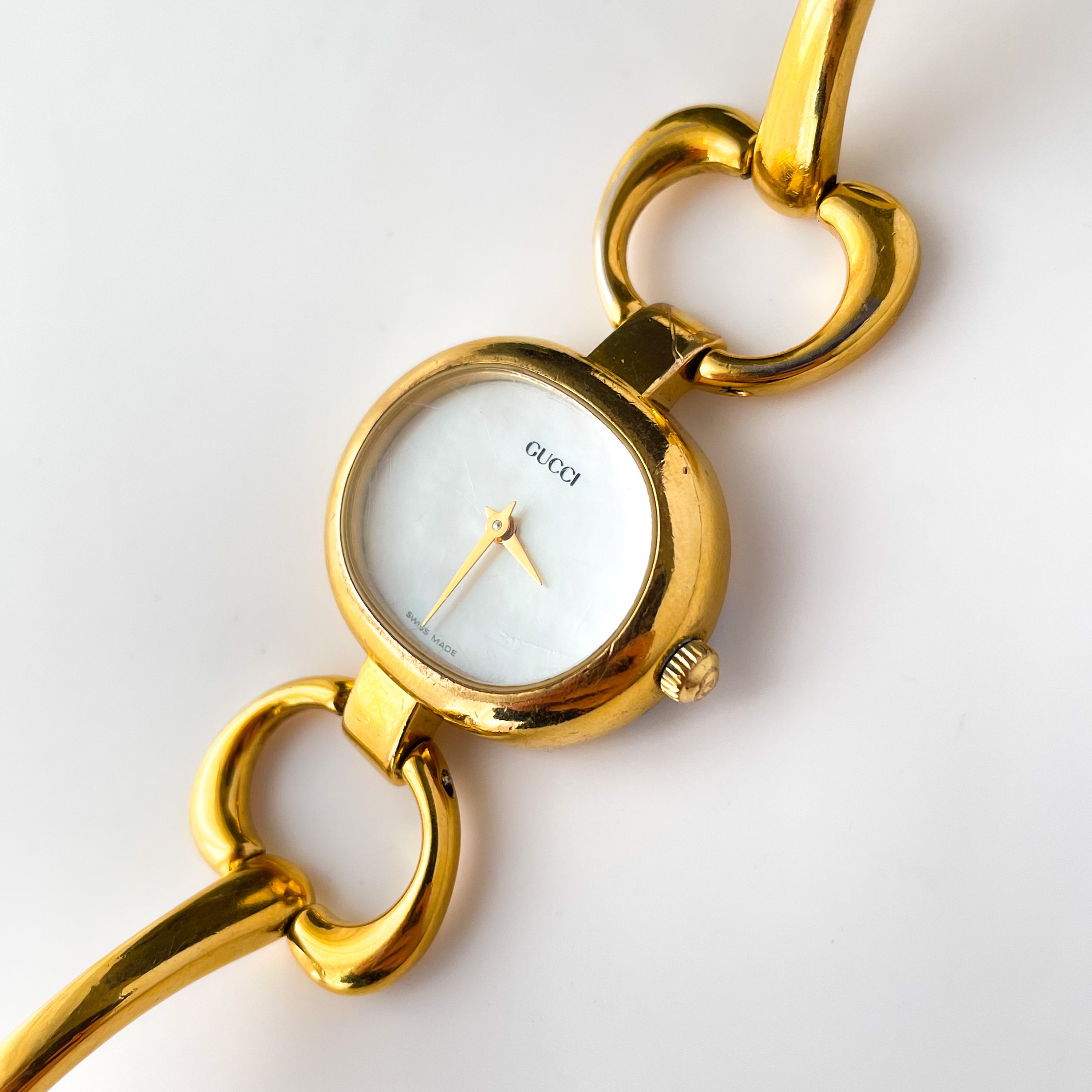 Gucci watch 1600 clearance series