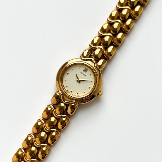 Ladies Pulsar by Seiko Watch With Gold plated Bracelet and Round