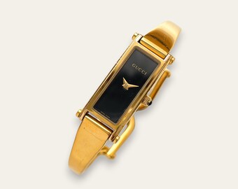 100% Authentic Gucci 1600 Watch Gold Tone Women display picture 3