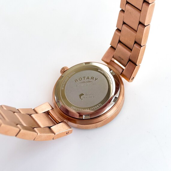 Titan watches for womens with price below 2000 rose gold cheap