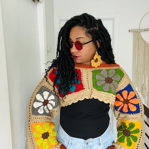Handmade crocheted retro daisy Shrug, Crop Sweater