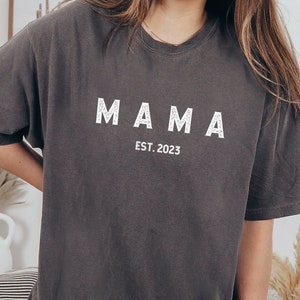 Comfort Color Mama Shirt | Mom Shirt |Mommy Shirt | Mama oversized T-Shirt | Cute Mom Shirt | Mom Life Shirt | Girl Mama Shirt
