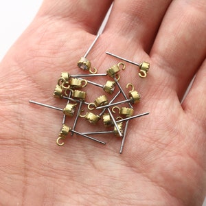 LATÃO CRU, pino de orelha cúbico redondo com alça aberta, latão, zircônia cúbica, pino de aço inoxidável, suprimentos para fazer brincos, 10 peças, [RN31-G6]