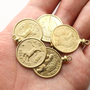 RAW BRASS, French coin pendant, Brass, Jewelry making supplies, Face charm, 5 pcs, [RQ6-R10]