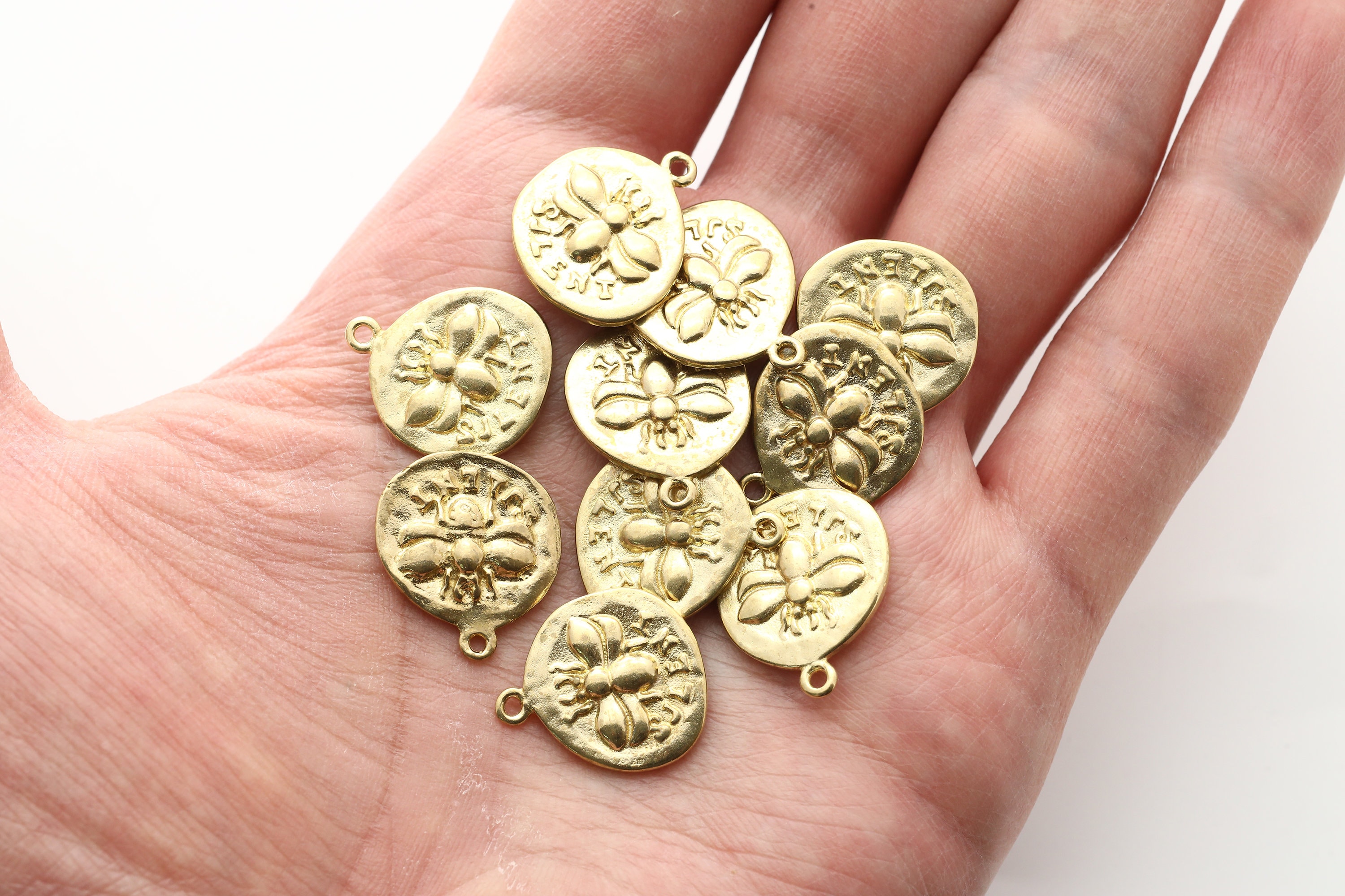 RAW BRASS, Bee Coin Pendant, Brass, Raw Pendants, Jewelry Making