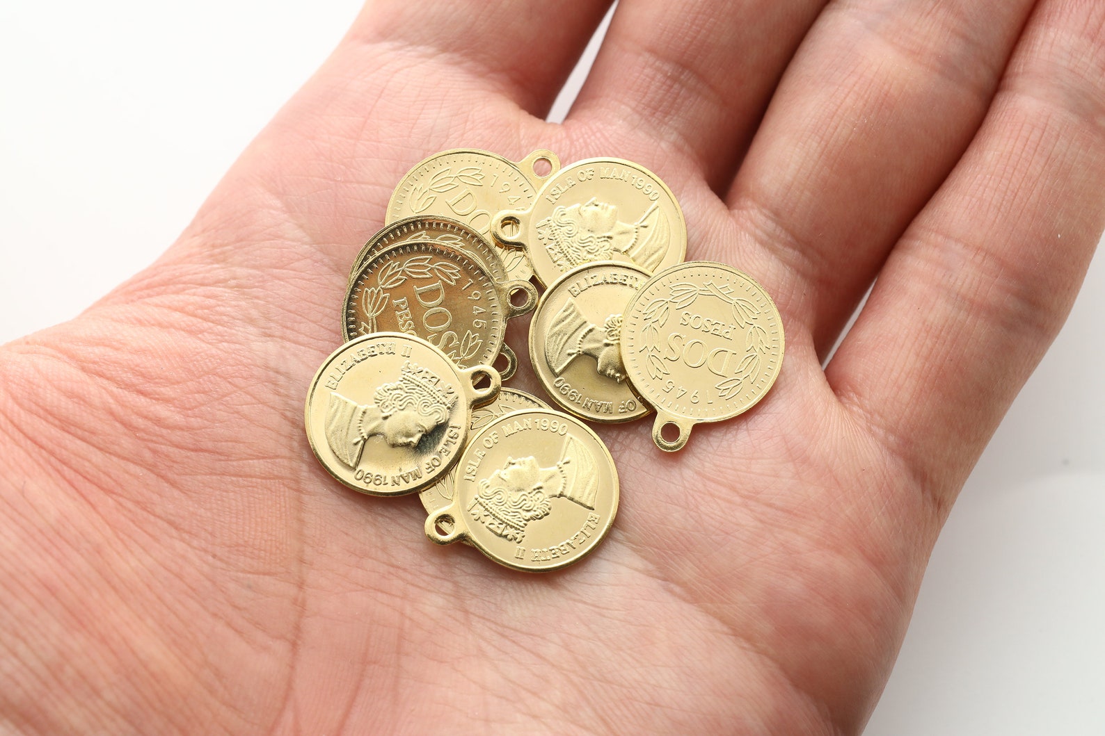 RAW BRASS, Queen Elizabeth II Coin Pendant large, Brass, Jewelry Making Supplies, Face Charm, 5