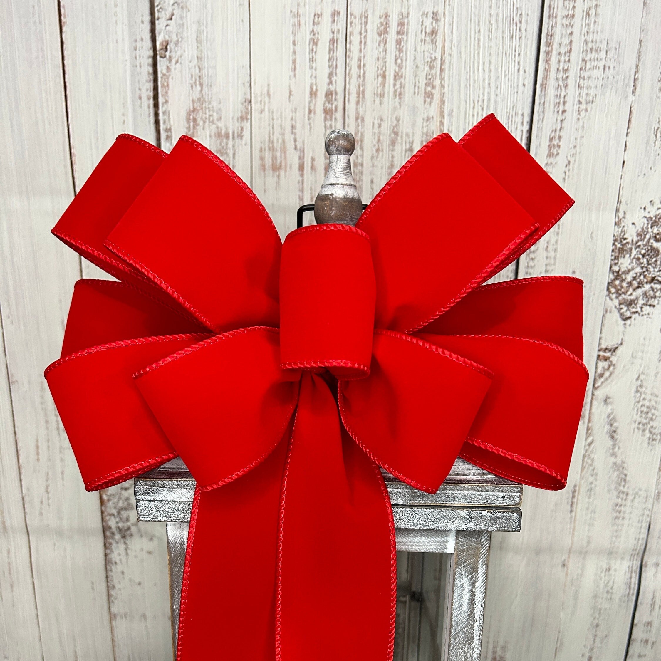 Red velvet bow ornaments – By Isabelle Design