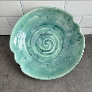 Ceramic serving platter, handmade pottery salad bowl, large serving plate, deep dish serving bowl, for salad or pasta, kitchen gift