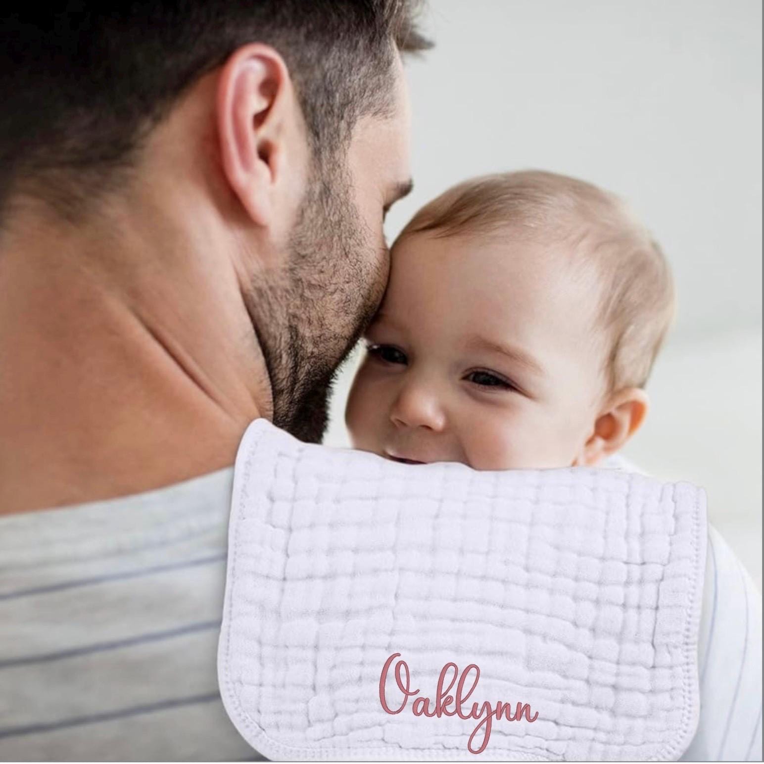 Muslin Burp Cloths,  Personalized baby Burp, Embroidered name on burp cloths, Custom baby Burp Cloth, Baby shower gift, Baby gift, newborn