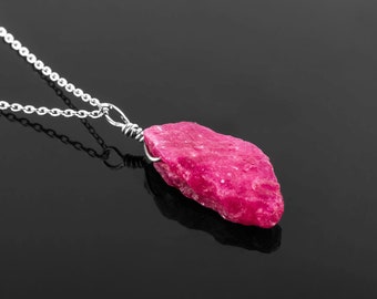Collier à pendentif rubis brut : argent sterling 925, pierre de naissance en juillet