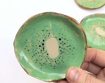 Taza/platillo pequeño de cerámica, modelo kiwi en gres esmaltado, cerámica hecha a mano
