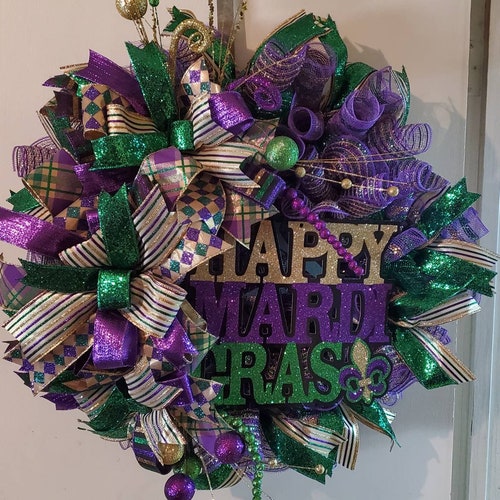 lighted mardi gras wreath