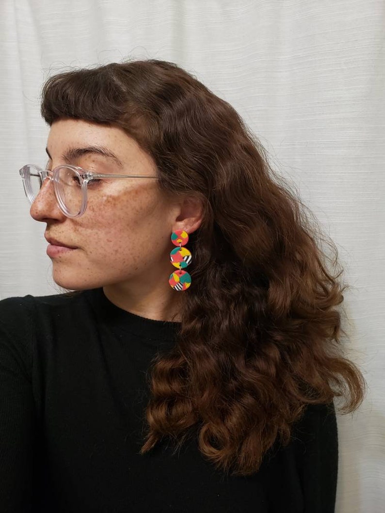 Circle dangling earrings bright colorful pattern 80/'s style mosaic pattern