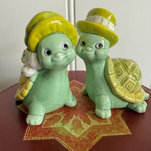 Vintage Ceramic Turtle Salt and Pepper Shakers