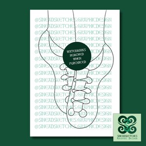 Puede incluir: Un dibujo lineal minimalista de un zapato, con un fondo verde oscuro. El zapato está representado con líneas blancas sobre un fondo blanco. El texto "Watermarks removed when purchased" está en un círculo verde. El nombre y el logotipo del artista están en la esquina inferior derecha.