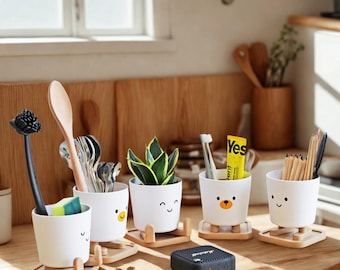 Kawaii Bear Face Desk Organizer: Multifunctional Pen, Plant, Toothbrush Holder