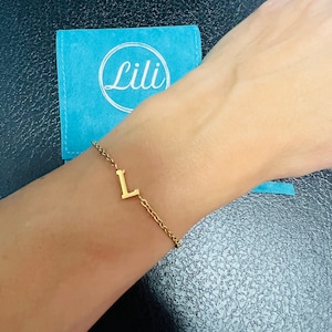 Pulsera Lili Carta, pulsera inicial, pulsera letras oro, regalos personalizados