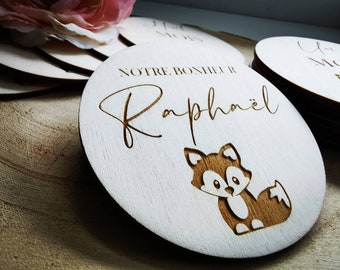 Personalized wooden baby milestone card