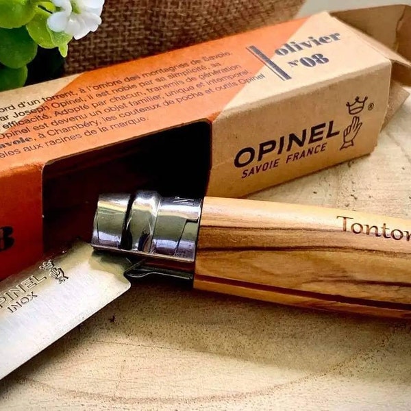 Opinel en bois d'olivier Personnalisé