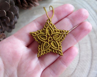 Micro Macrame Star Ornament / Christmas Lace Decoration / Xmas Tree Rustic Ornament / Stocking Stuffer Small Gift