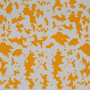 Puede incluir: Un patrón de camuflaje digital con fondo blanco y cuadrados amarillos.