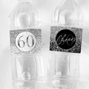 Etiquetas para botellas de agua para 60 cumpleaños, con purpurina plateada, negra y blanca, confeti para decorar fiestas. ¡Saludos por los 60 años! Descarga imprimible.