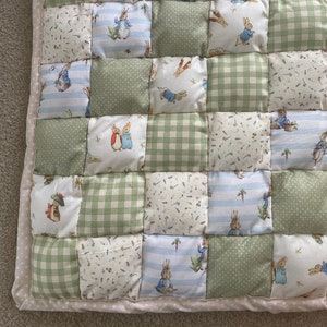 Peter Rabbit - Baby Blanket Puff Quilt