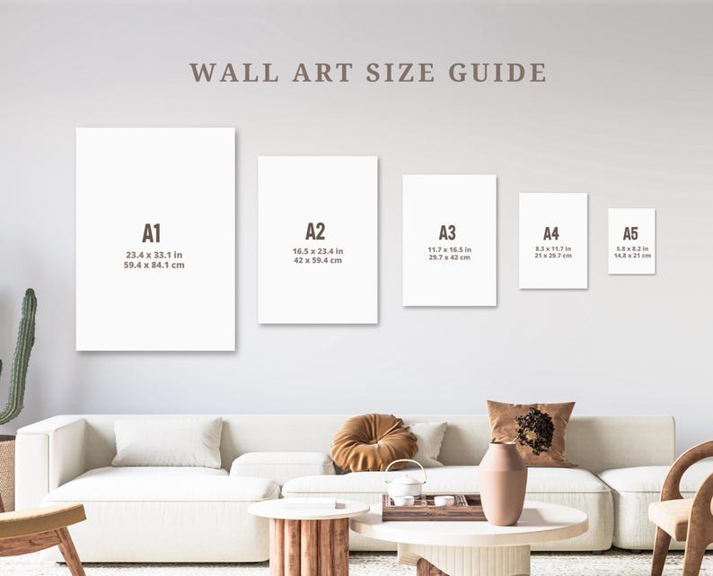 Peut inclure: Un guide des tailles d'art mural pr&eacute;sente cinq impressions rectangulaires &eacute;tiquet&eacute;es A1 (59,4 x 84,1 cm), A2 (42 x 59,4 cm), A3 (29,7 x 42 cm), A4 (21 x 29,7 cm) et A5 (14,8 x 21 cm). Le texte "WALL ART SIZE GUIDE" est en haut.