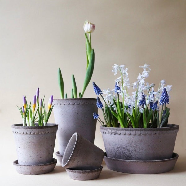 Handmade Clay Pots with Saucer or clay Vase Small Pot For Orchid Pot with Drainage Hole, Flower Planter Pot with Tray for Indoor Outdoor